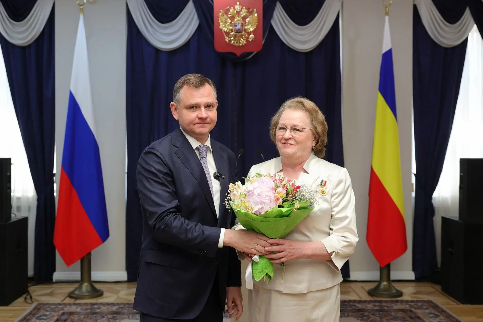 Директор Ростовской драмы Ольга Николаева удостоена медали Ордена «За заслуги перед Рос...