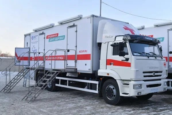 В Удмуртии за 9 месяцев 2026 года медицинские работники на селе совершили 2719 выездов ...
