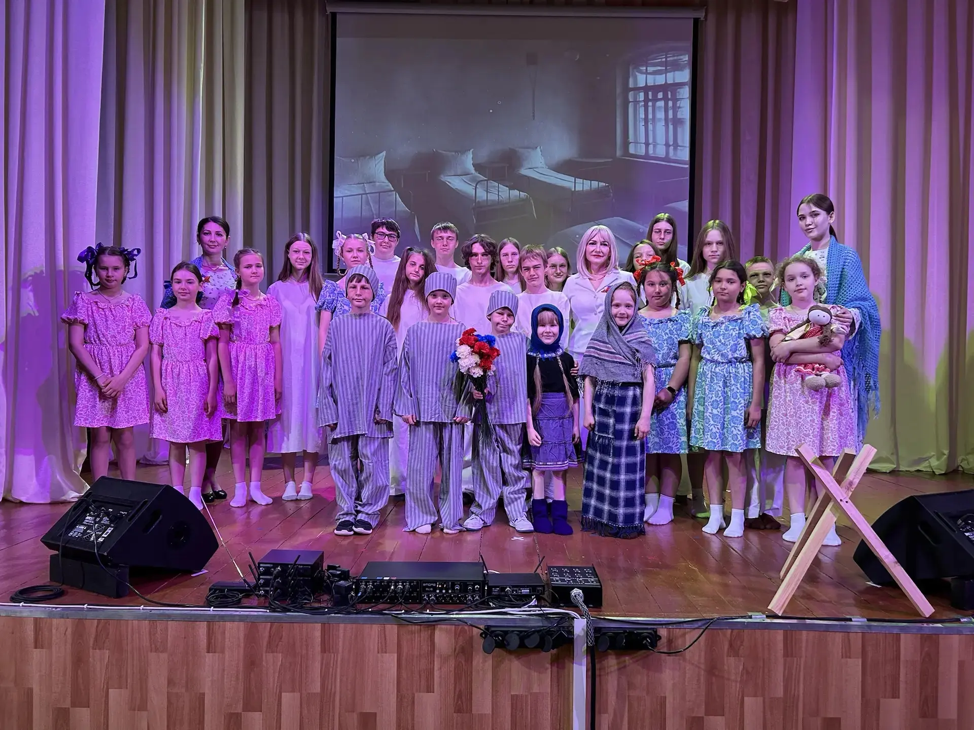 🎭 «Детство, опалённое войной» — спектакль, который тронул сердца ❤️