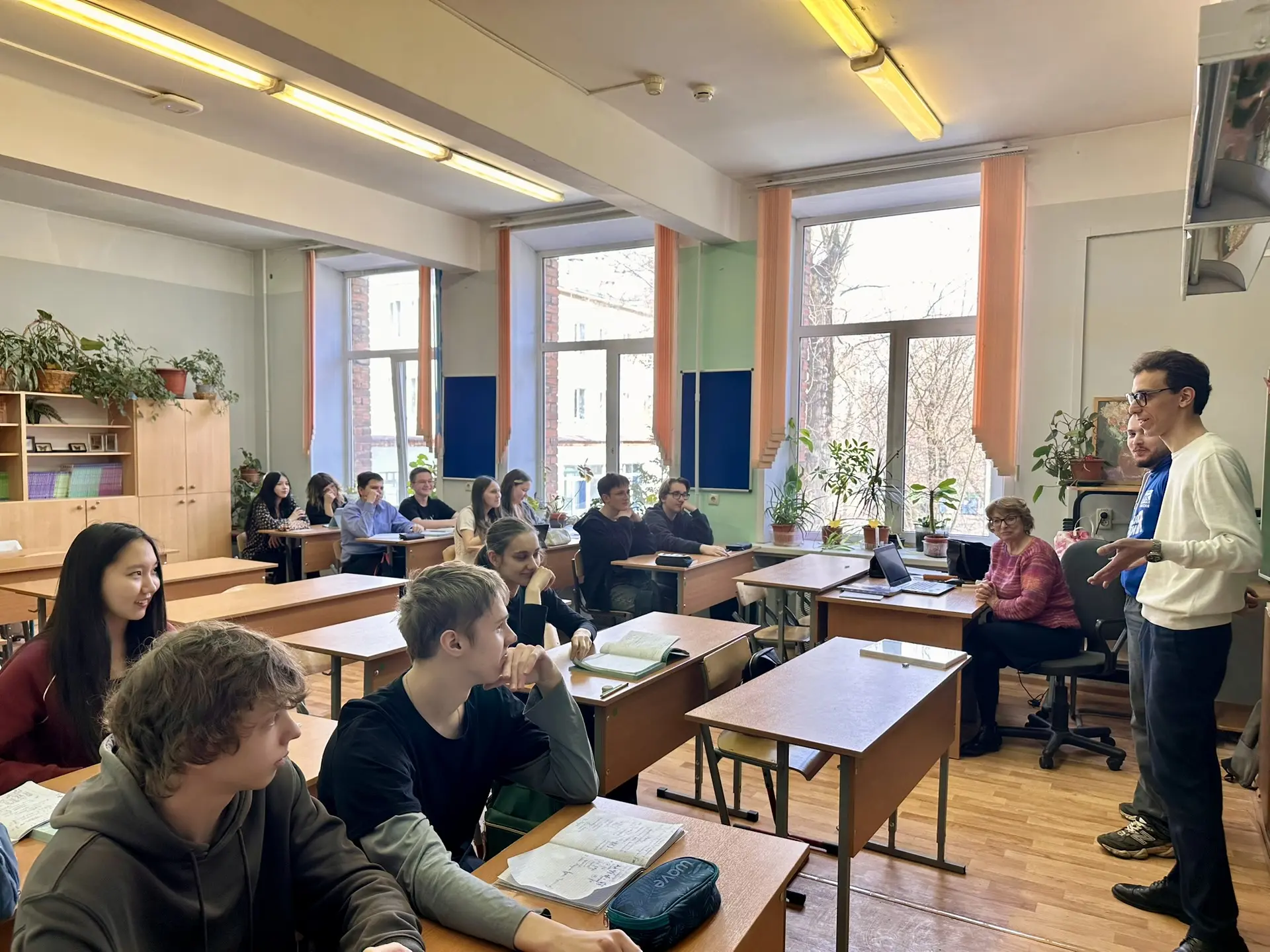 Нефть, превенторы и лидерство: необычный урок в ИТ-классе  👩🏻‍🏫 В последний учебный день перед весен