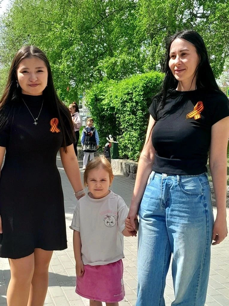 6 мая волонтёры нашего Лицея провели патриотическую акцию «Георгиевская ленточка». С самого утра реб
