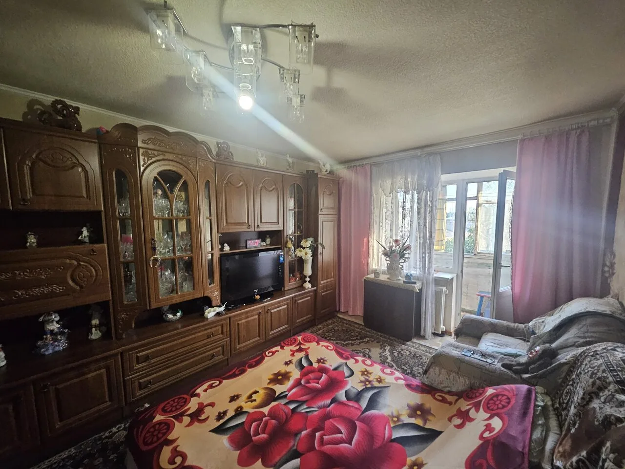 Продам 2-к. квартиру, 43 м², пр. Победы 44 (Центр)