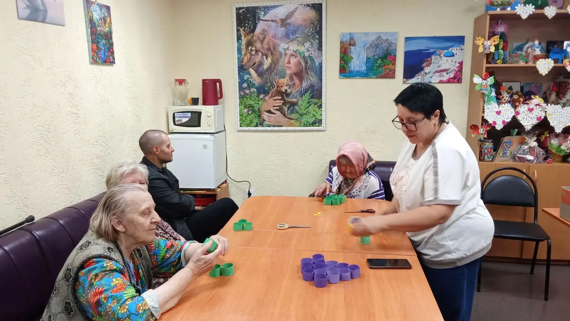 Сегодня на очередном занятии "Рукодельники" получатели социальных услуг "Вагайского дом...