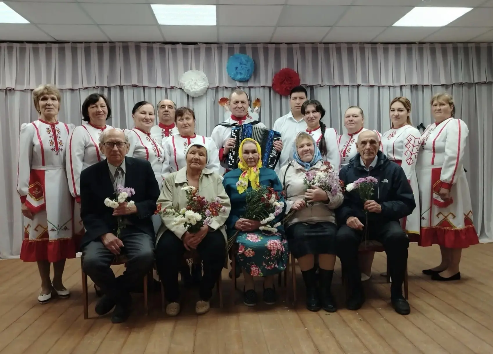 Золотые наши! С Днём добра и мудрости! 🧡