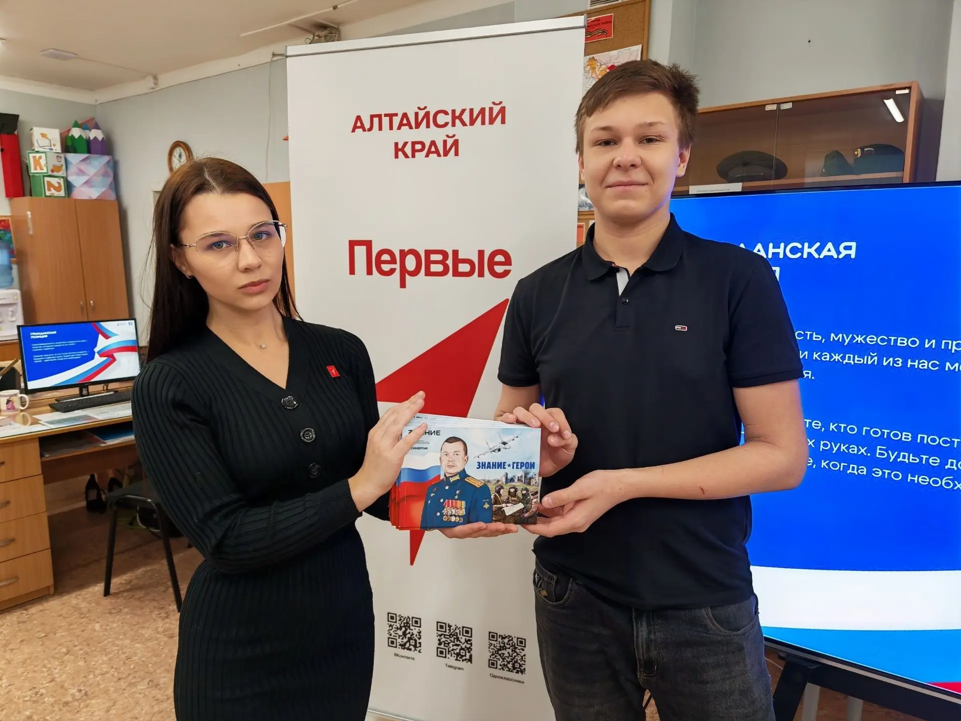 18.02. Вокальная студия эстрадной песни «Вдохновение» поздравила всех защитников Отечества с 23 февр