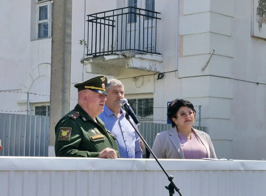 Стартовал весенний призыв в ряды Вооруженных сил России   В понедельник, 12 мая, в Арсеньеве состоял