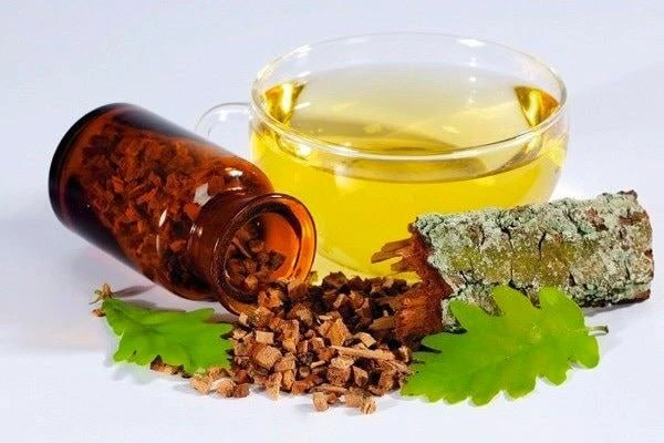 🌳Избавляемся от пота и запаха под мышками.  Отвар из коры дуба. Регулярное применение этого отвара п