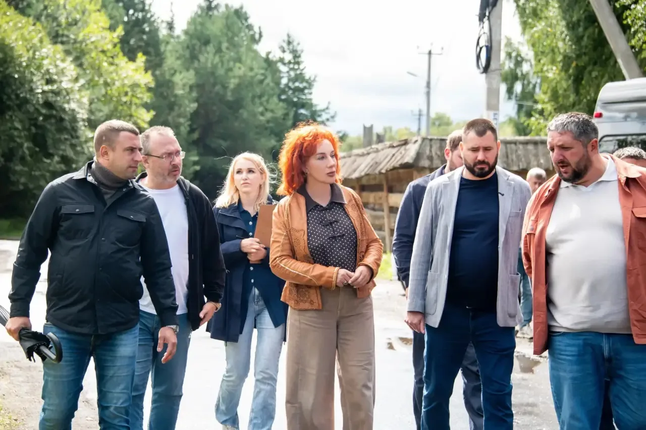 📌 Провела рабочий выезд по территории Ермолинского. Проверила результаты благоустройст...