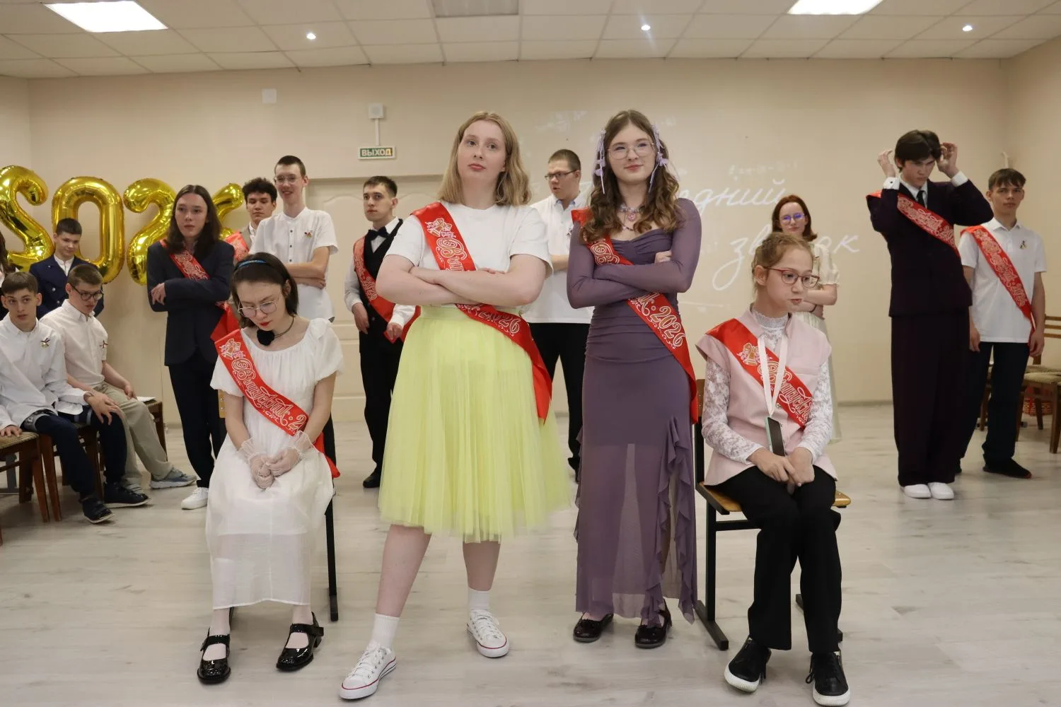 🔔 Последний звонок… Кажется, ещё вчера эти ребята впервые переступили школьный порог, ...