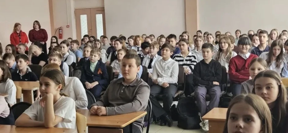 🎬«КИНО ПОБЕДЫ»🎞️  🕊️Есть даты, которые не тускнеют. Есть память, которая не умирает. И есть кадры, о
