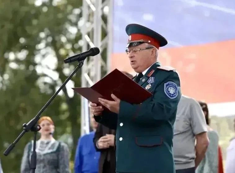 🗡 ШАШКА В РУКИ! Тюменские казаки учат школьников фланкировке и истории
