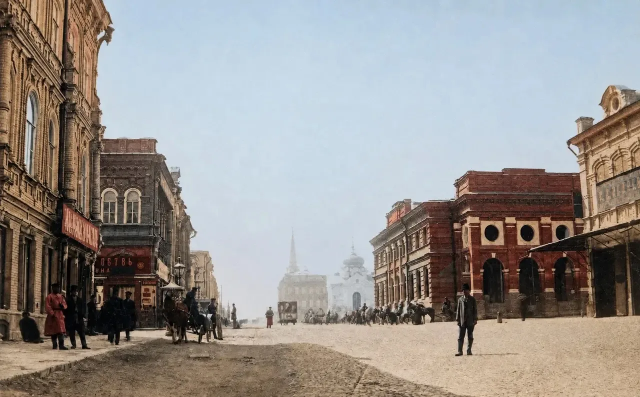 Мы немного оживили старые фотографии, добавив им цвета, — и прошлое словно стало ближе.
