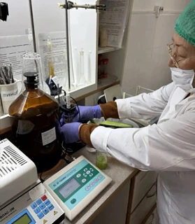 Безопасность в местах торговли: работа Отдела ВСЭ ГБУ РС (Я) «ЯРВИЛ» на рынке