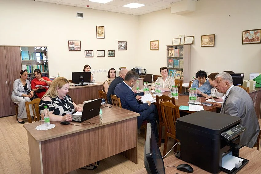 📚 Республиканская крымскотатарская библиотека им. И. Гаспринского приняла участие в Ме...