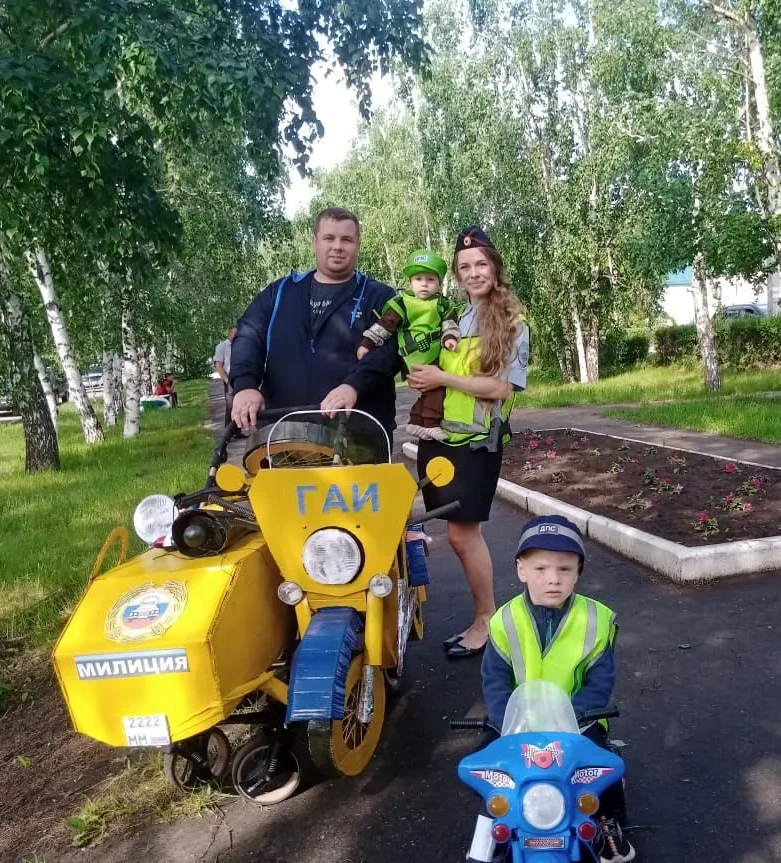 ❤️  В Родинском районе 19 молодых многодетных семей обратились за новой выплатой 300 тысяч рублей

�