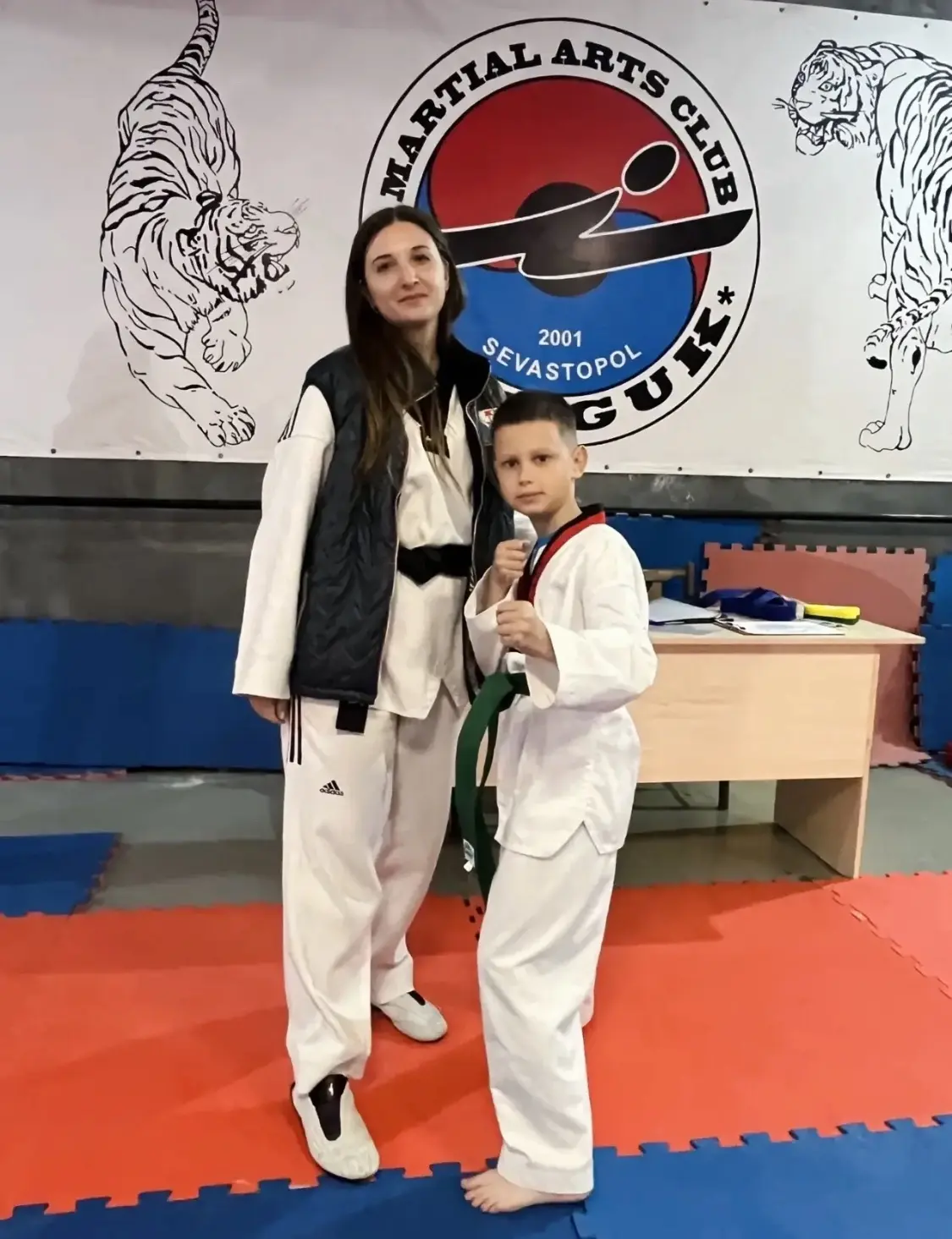 ✨Поздравляем!✨

🤩Ученик 4-Г класса Даниил А. успешно сдал аттестации по Тхэквондо и получил зеленый