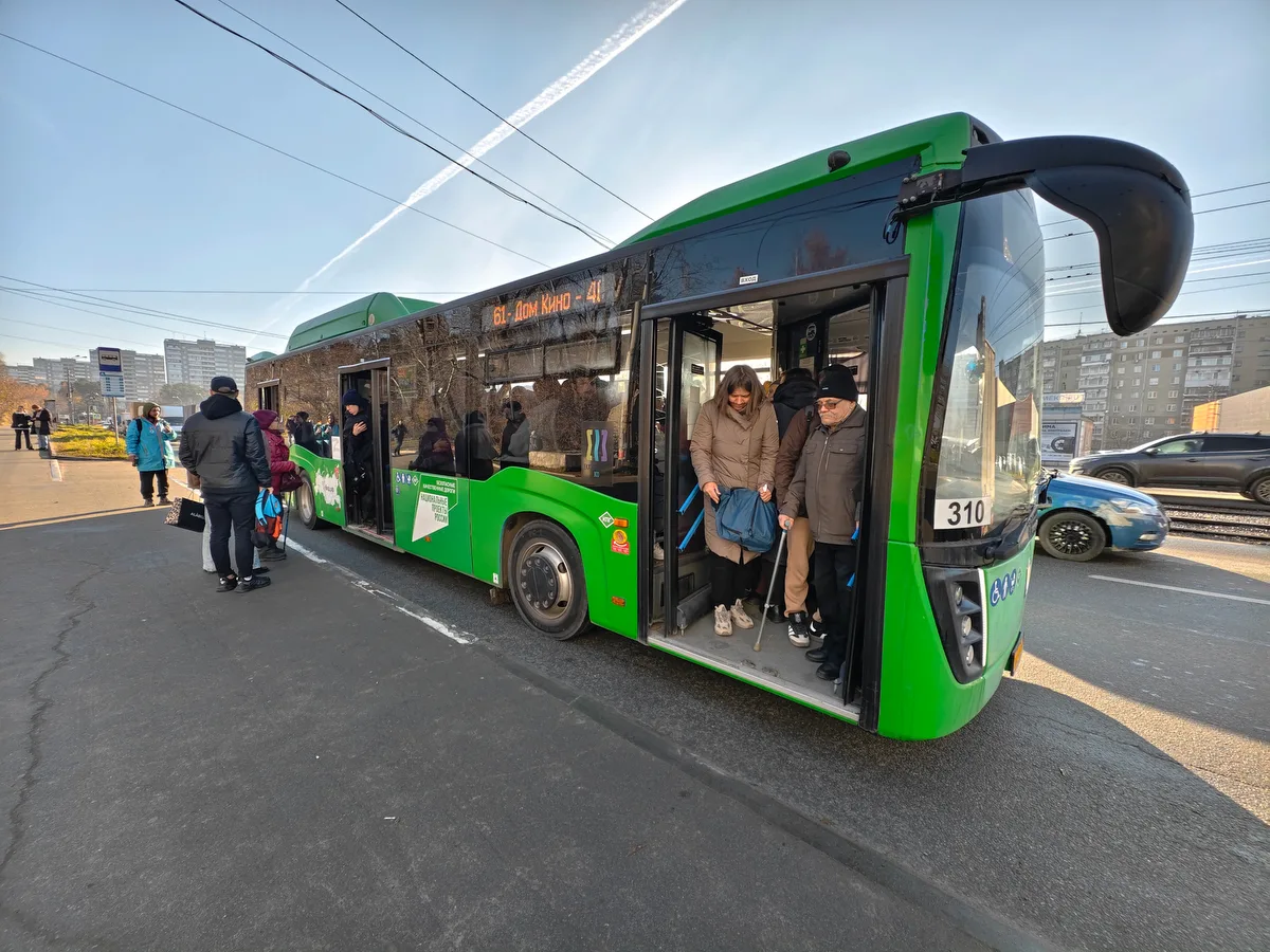 🚇 В Екатеринбург до конца года привезут полсотни новых автобусов