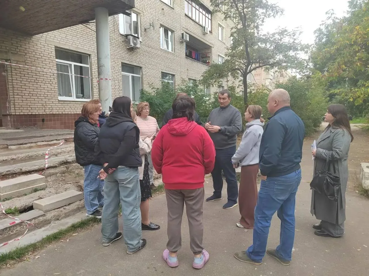 В рамках срочной выездной администрации состоялась встреча с жителями посёлка Малаховка...