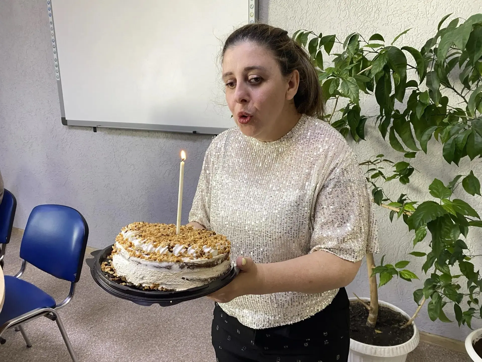 🥳 День рождения в кругу близких и заботливых людей — это лучшее, что может быть! 🎂❤️Н...