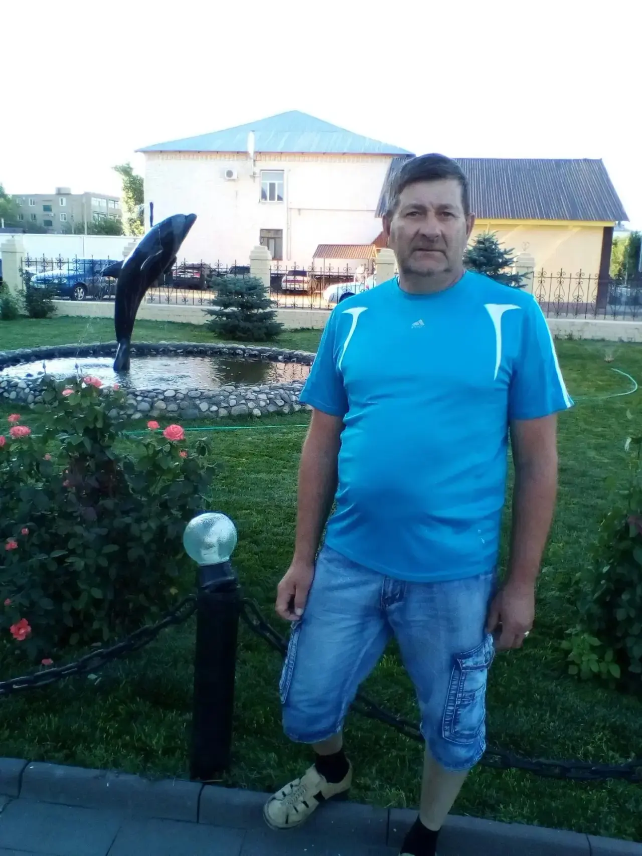 Сегодня свой День рождения празднует дворник нашего детского сада Чураев Виктор Анатоль...