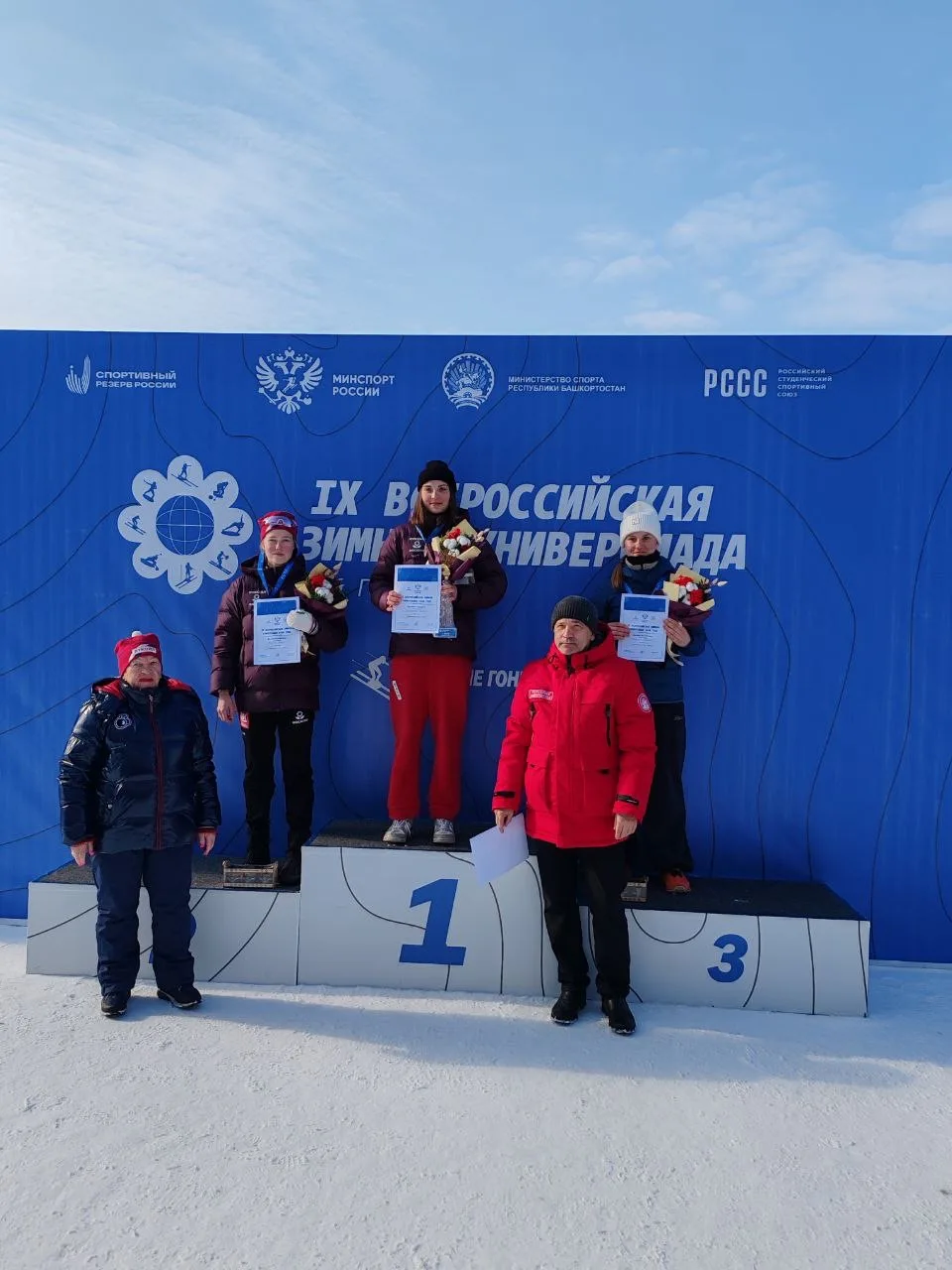 Еще медаль на Универсиаде! 💪🏻  Сегодня на соревнованиях по лыжным гонкам в рамках Всероссийской зимн