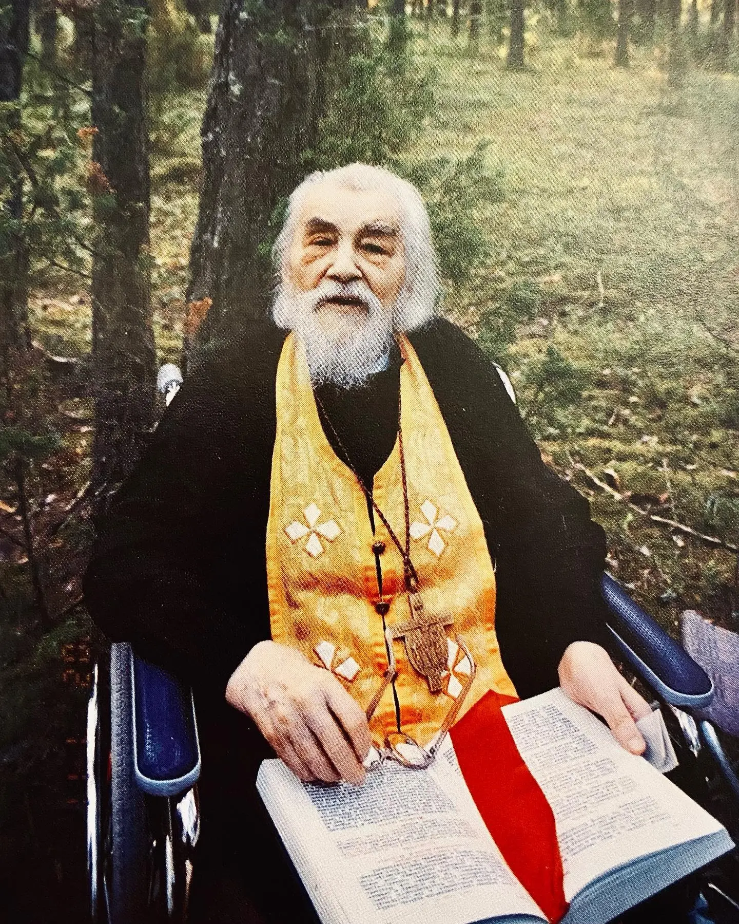 Молись, научись молиться. Я за тебя этого сделать не могу. Бог слышит лишь тех, кто сам...