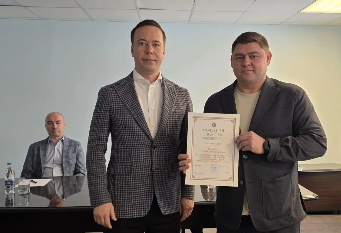 Поздравляем и очень гордимся!✨ Директор МУП "Водоканал" Казани Рустам Абдулхаков вручил награды наши