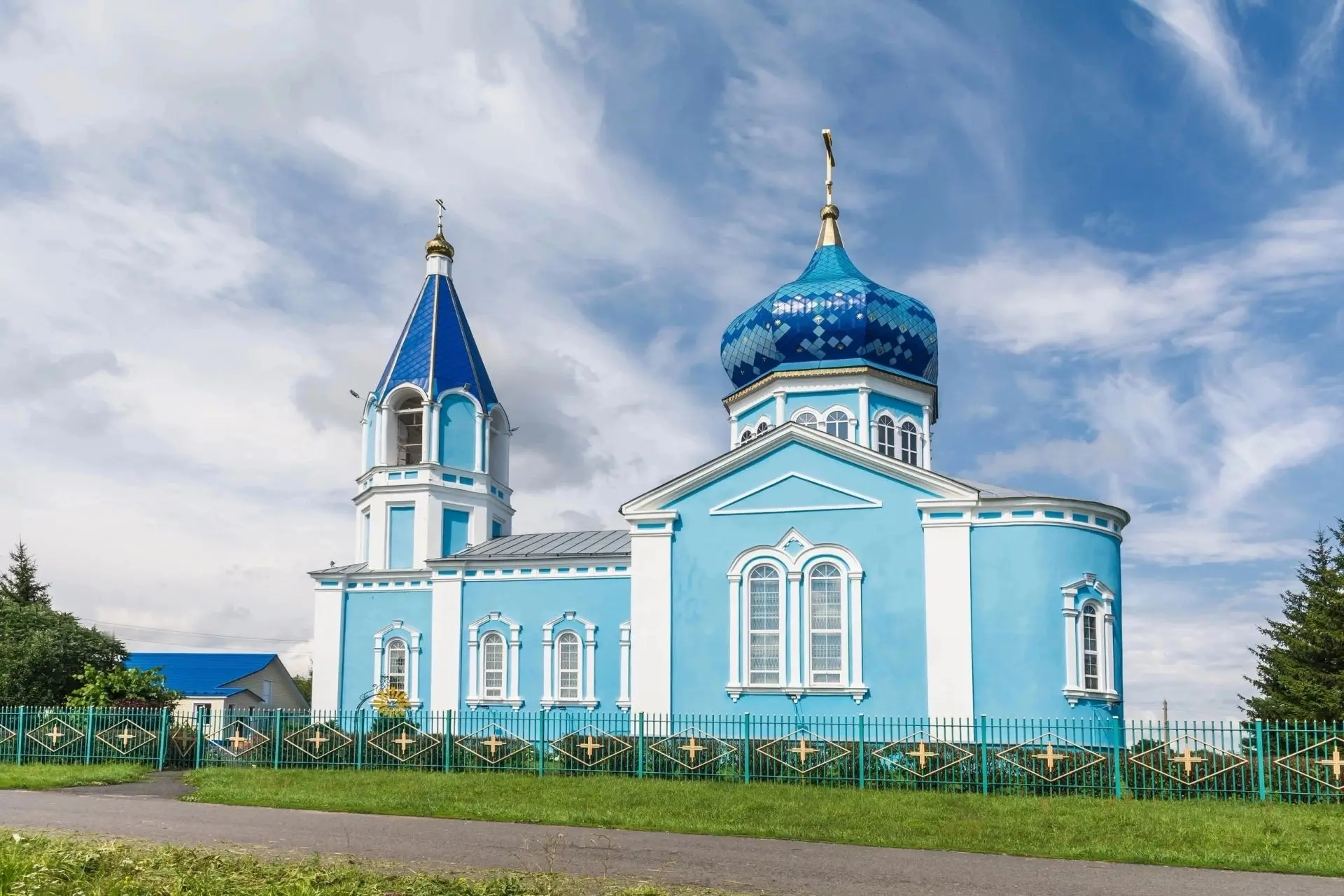⛪ Продолжая знакомство с архитектурным наследием Курской области, сегодня мы расскажем ...
