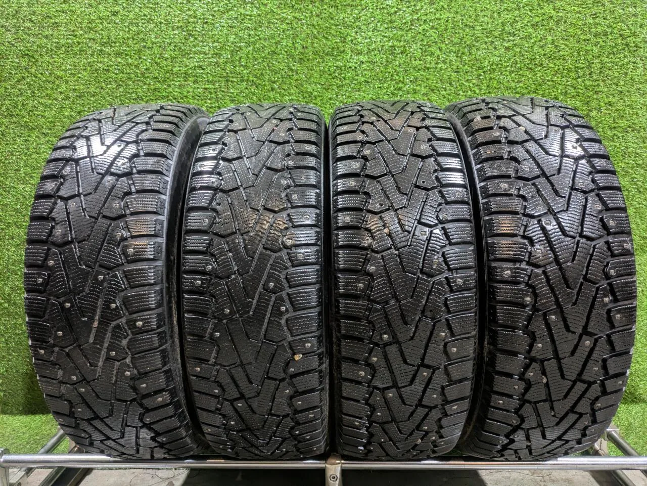 ⛄🛞 Новое поступление на наш склад

📝 зимние шины R17 225/65 Pirelli Ice Zero
💰 Цена: 18 999 руб. 