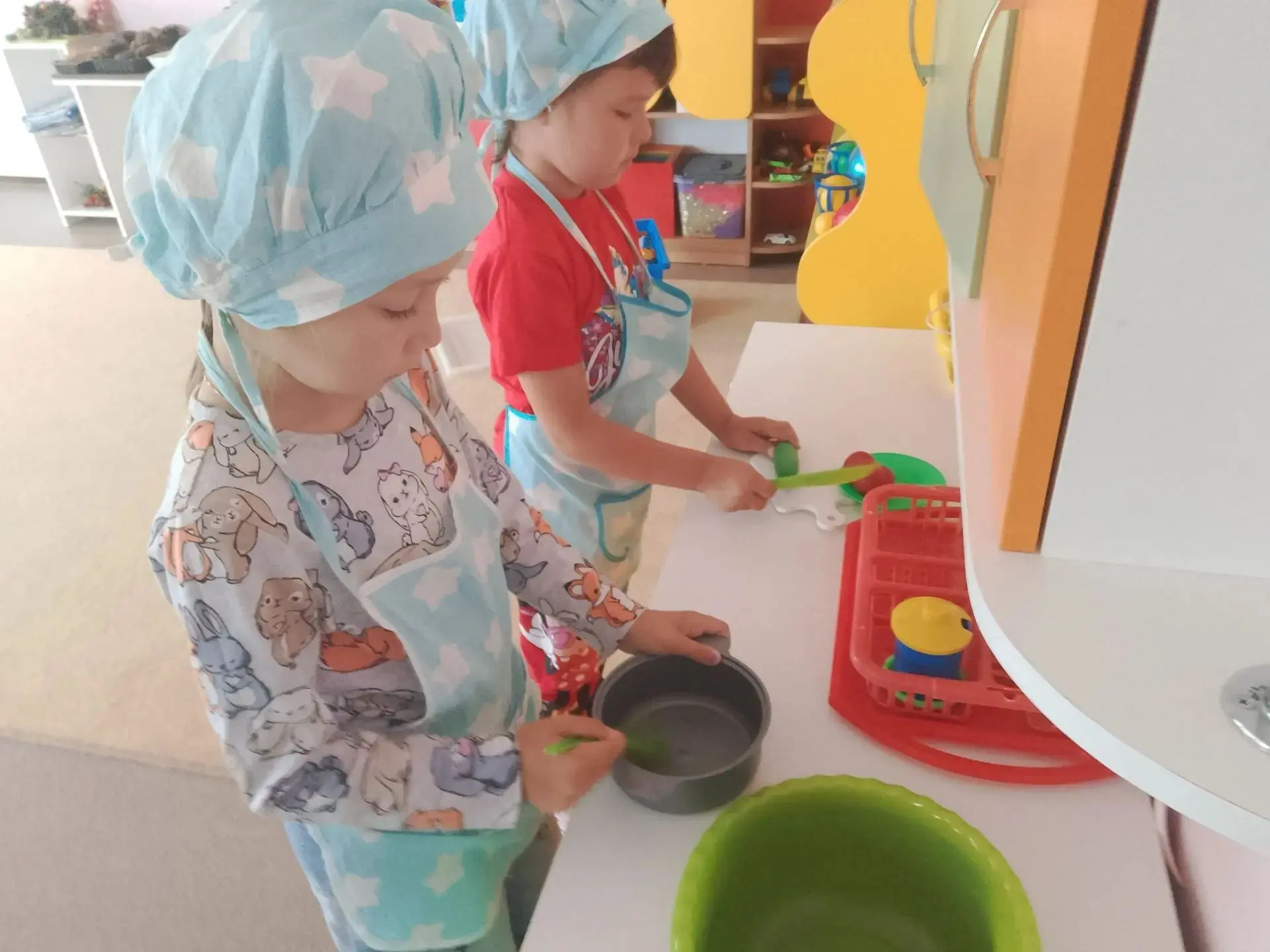 👷‍♀👩‍🍳👨‍🏫 «Все профессии нужны, все профессии важны!» — говорили сегодня в группе ...