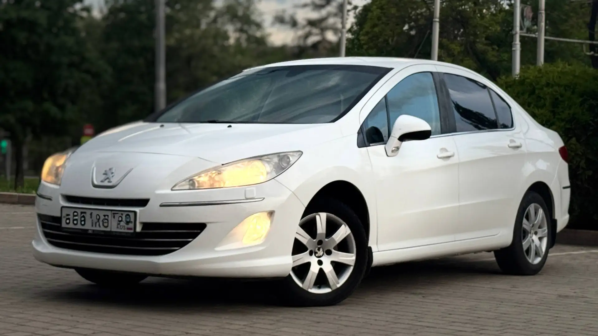 Тел. +79493988204
Продам Peugeot 408
2012г. В идеальном состоянии! По автомобилю делать не чего не н
