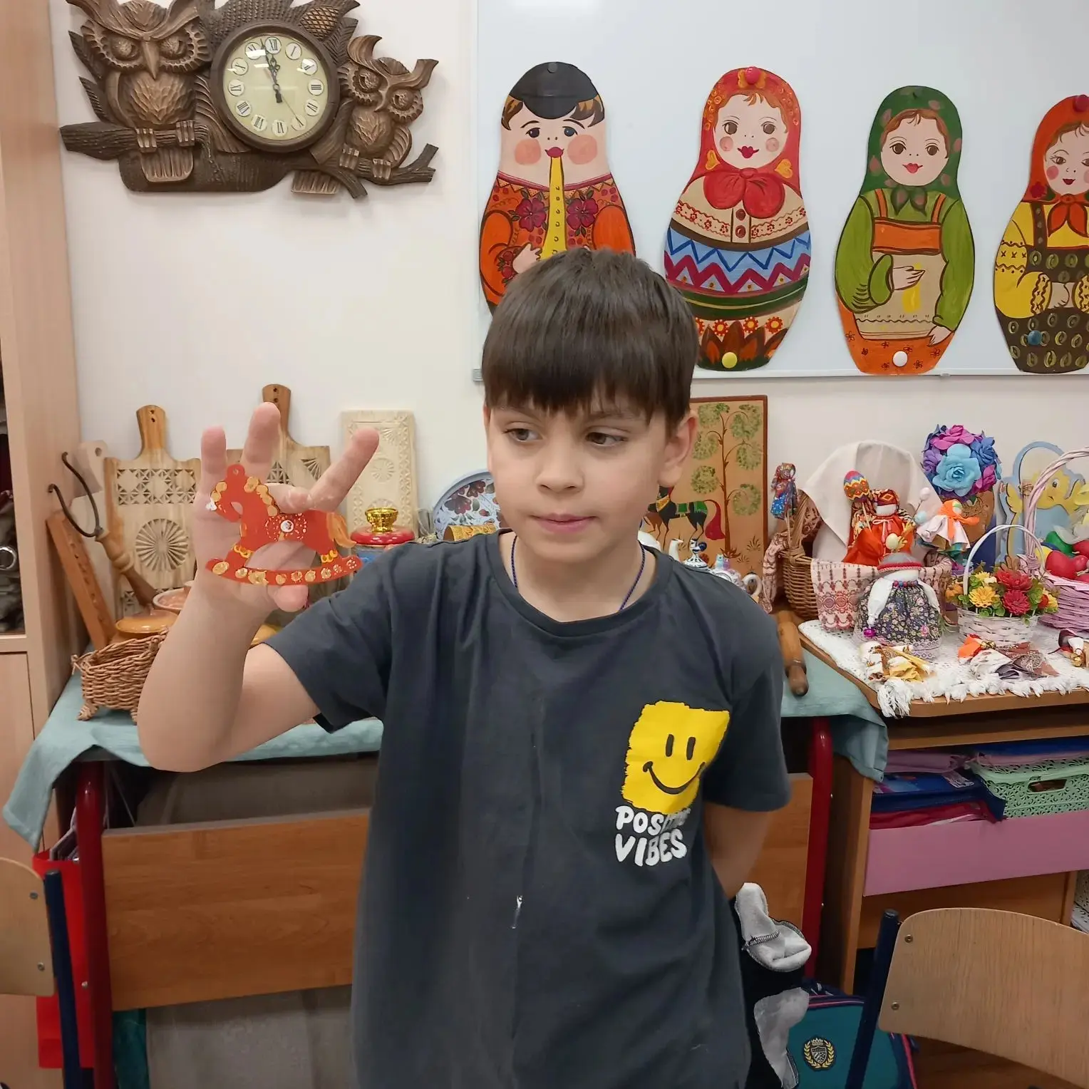 🎨 В Видновской гимназии прошёл очередной мастер-класс для учеников 2 «Г» класса и их родителей. К тв