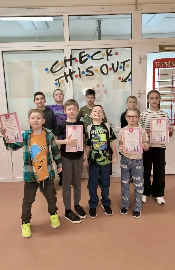 📌Шахматный турнир  💫30 марта  в нашей школе прошёл шахматный турнир «Нескучные каникулы» 😃 среди уча