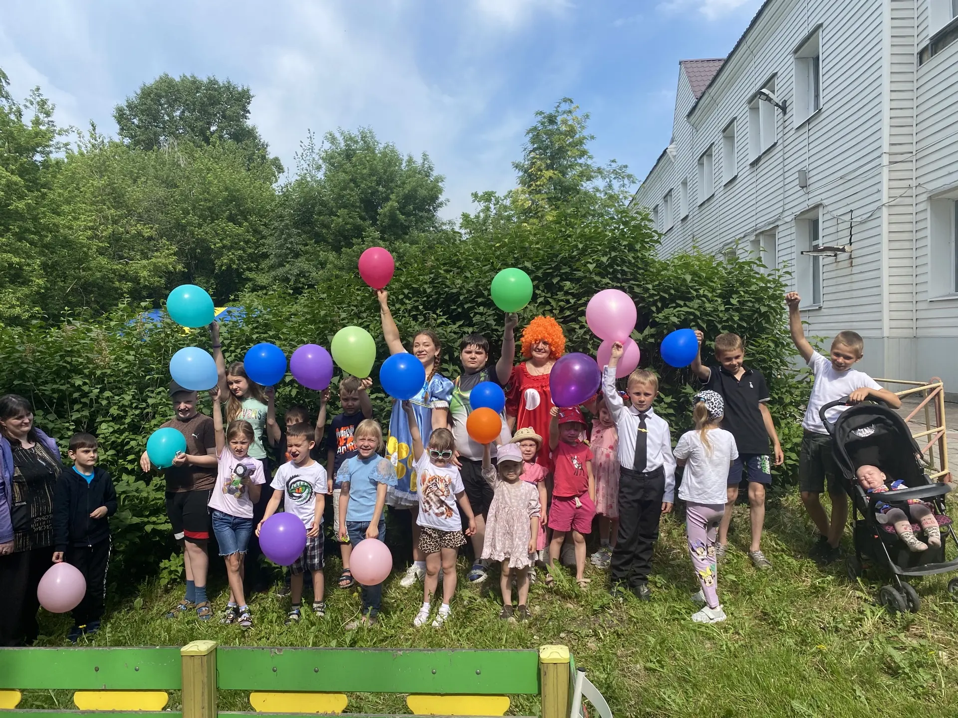 11 июня МБУК клуб «Шахтера» Киселевского городского округа провел мероприятие «Не скучная Россия!» т