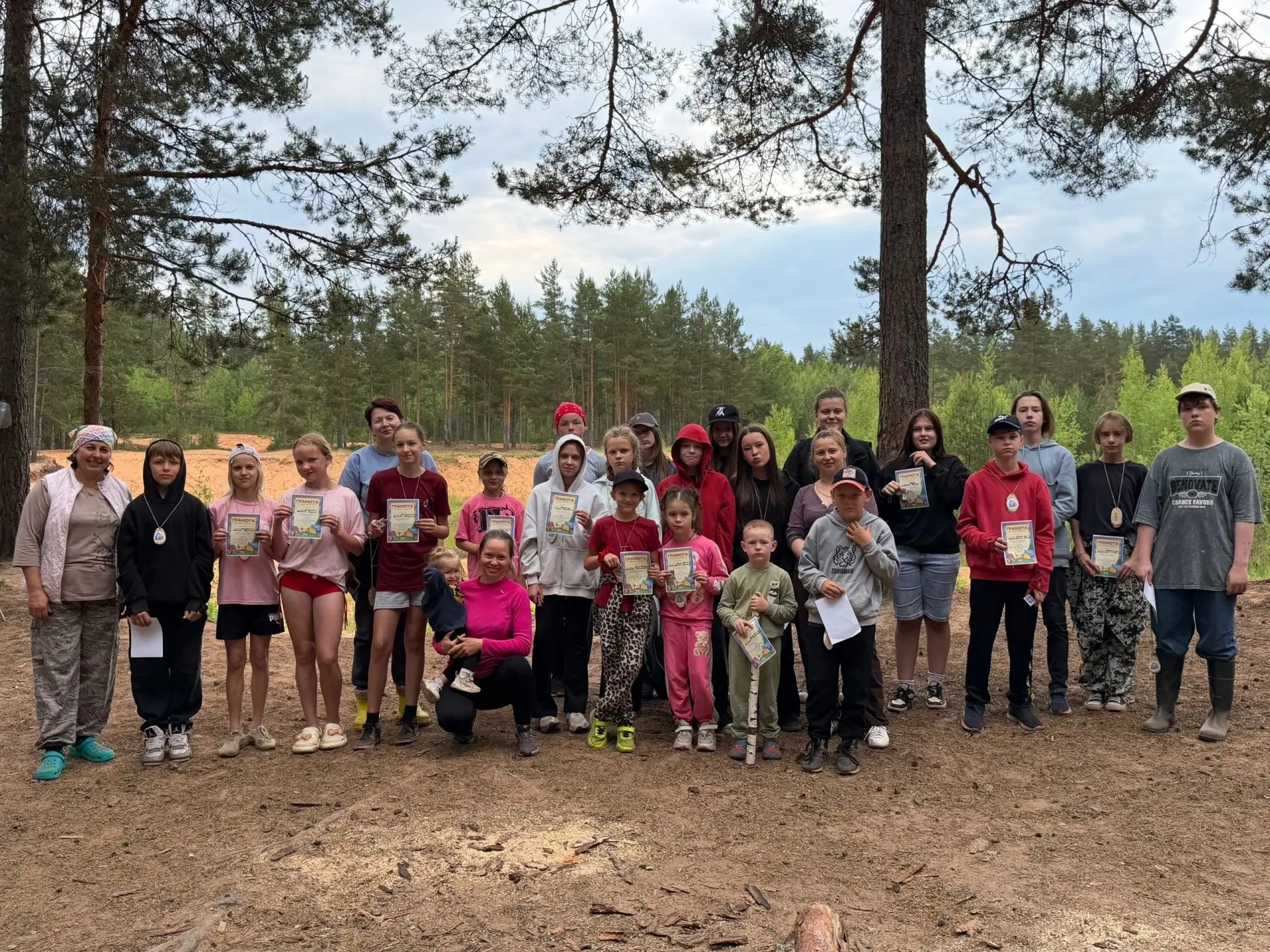 Турслет в Облучье🌲🏆

Школьный турслет в честь Дня России — это официально самое яркое событие июня