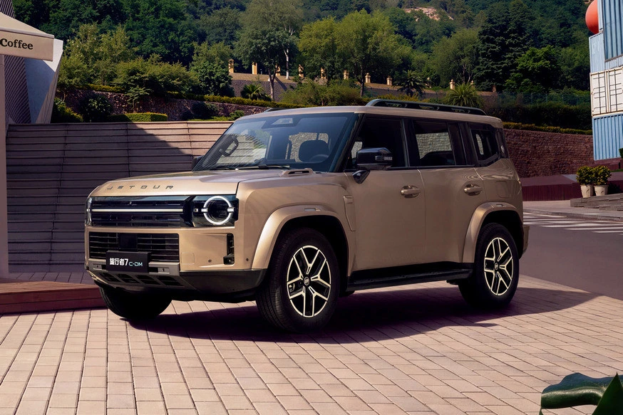 🚘 Jetour представил Traveler 7 — новое лицо старой идеи