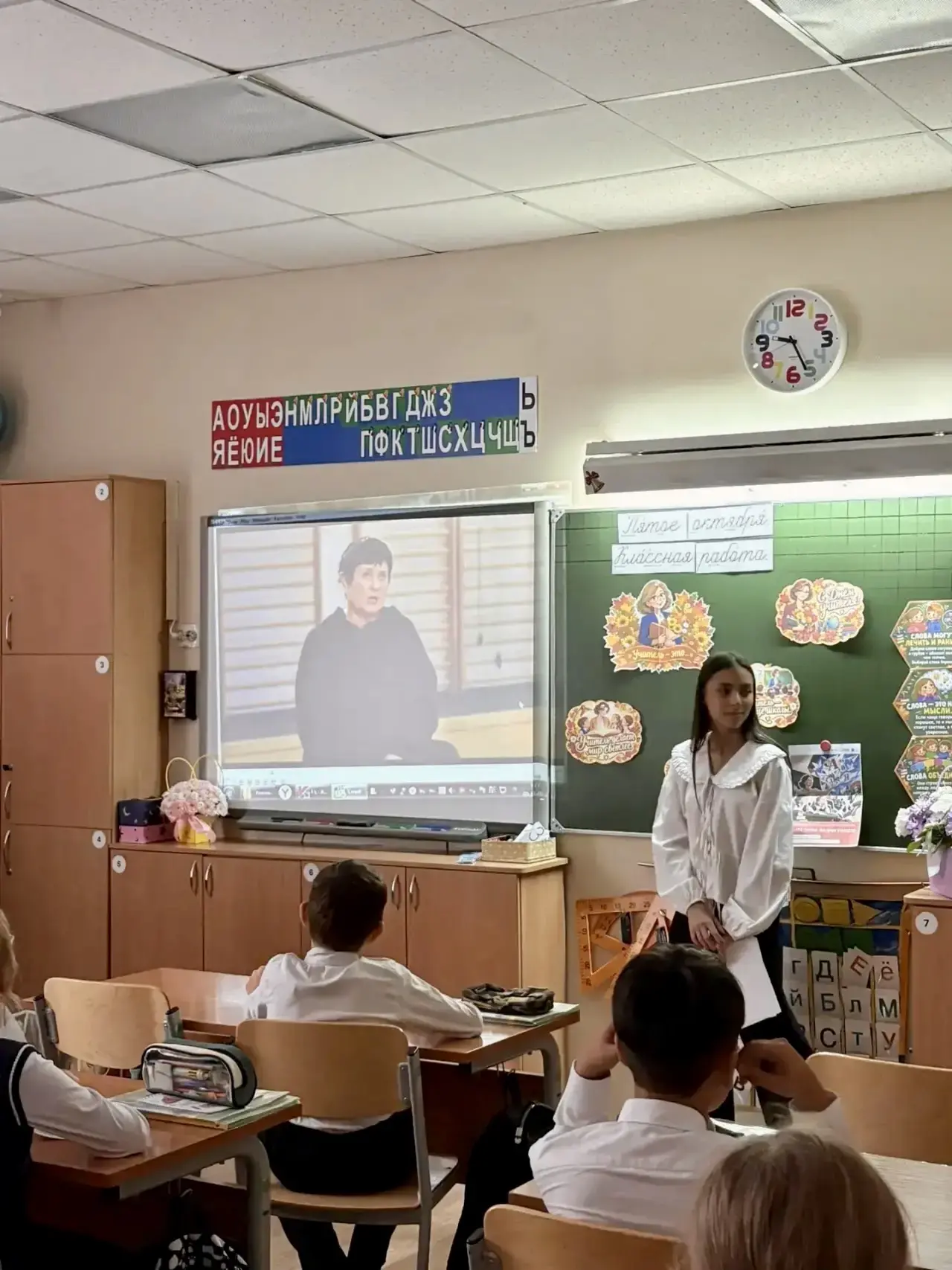 🏫✨ Сегодня школа была в руках учеников!