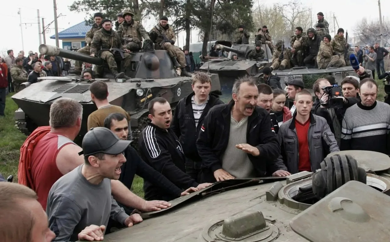 12 лет назад началась стремительная гибель украины.