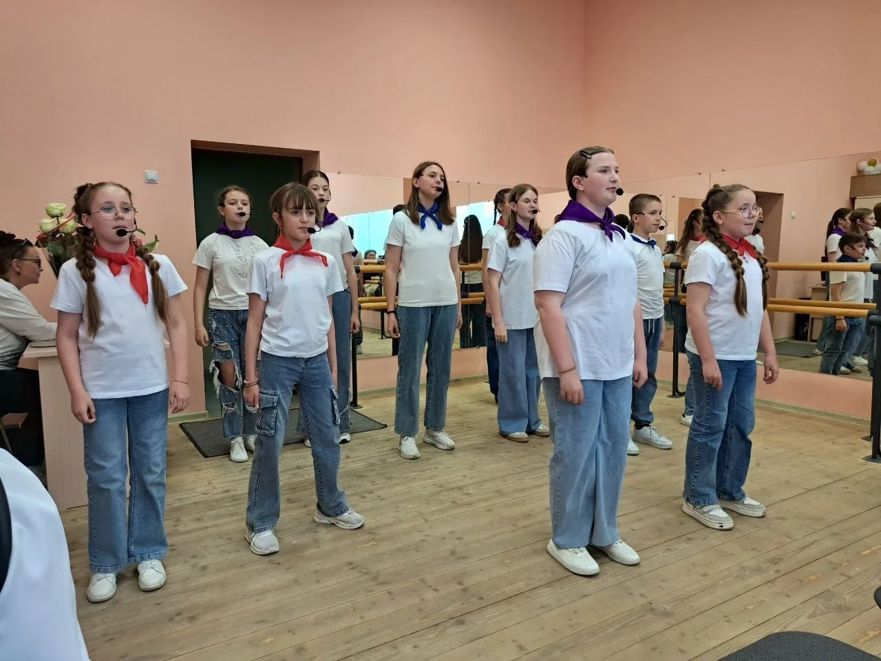 В нашей школе искусств состоялся отчётный концерт «Звуки вдохновения», объединивший юны...