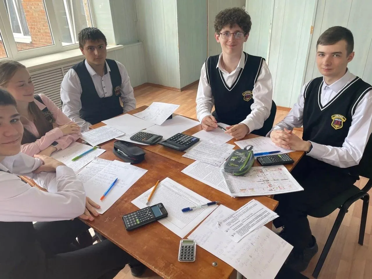 🧪 ПОБЕДА В БИОХИМИЧЕСКИХ БОЯХ! 🏆 17 апреля 2026 года в школе № 9 прошёл III командный турнир «Биохим