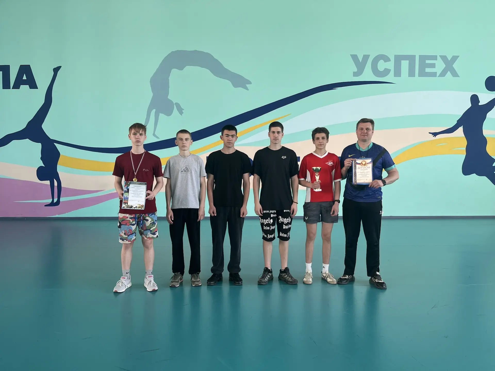 👩‍🎓👨‍🎓Ребята Романовской школы под руководством учителя физкультуры Жилкина А.А. с ...