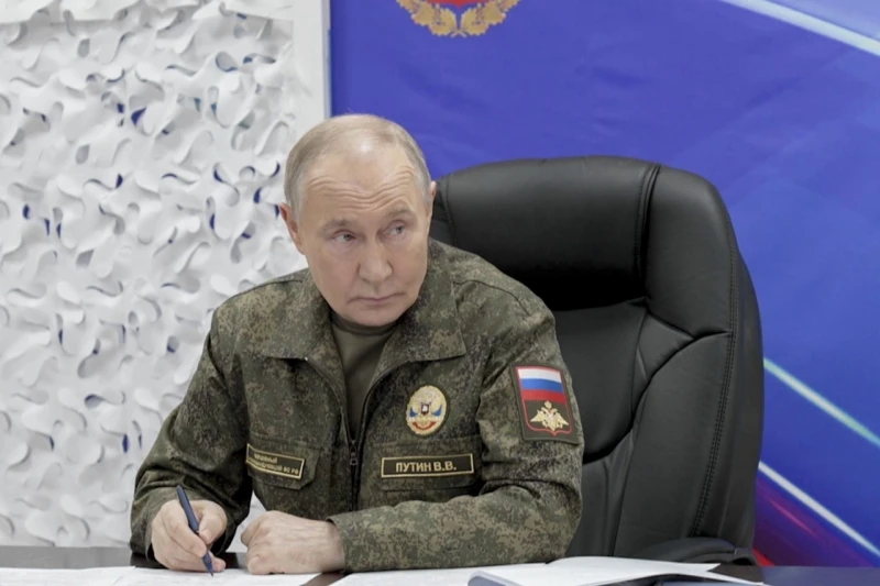 Ну я тоже поздравил 🫡