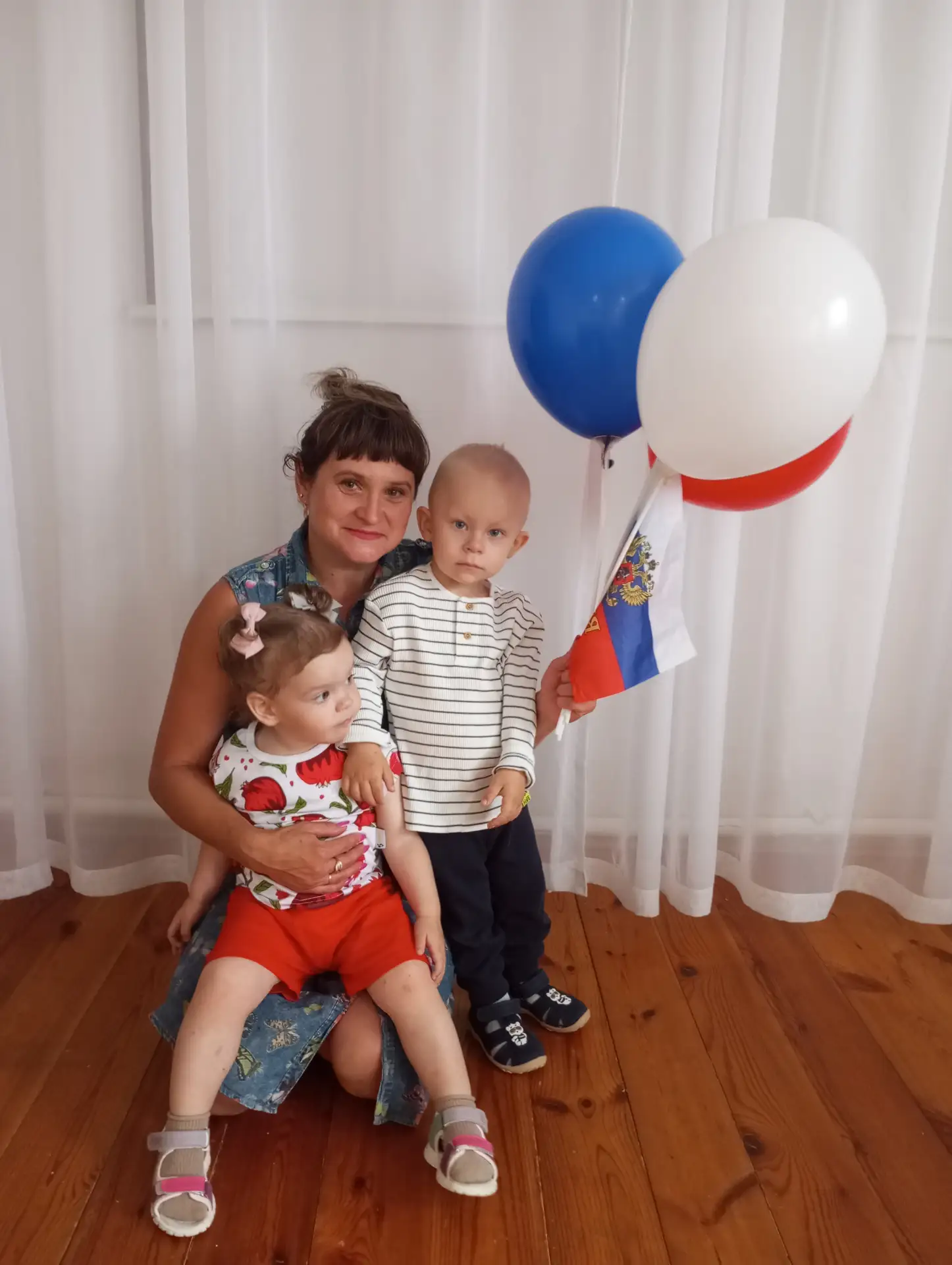 12 июня День России

12 июня в нашей стране отмечается День России. Это праздник свободы, мира и доб