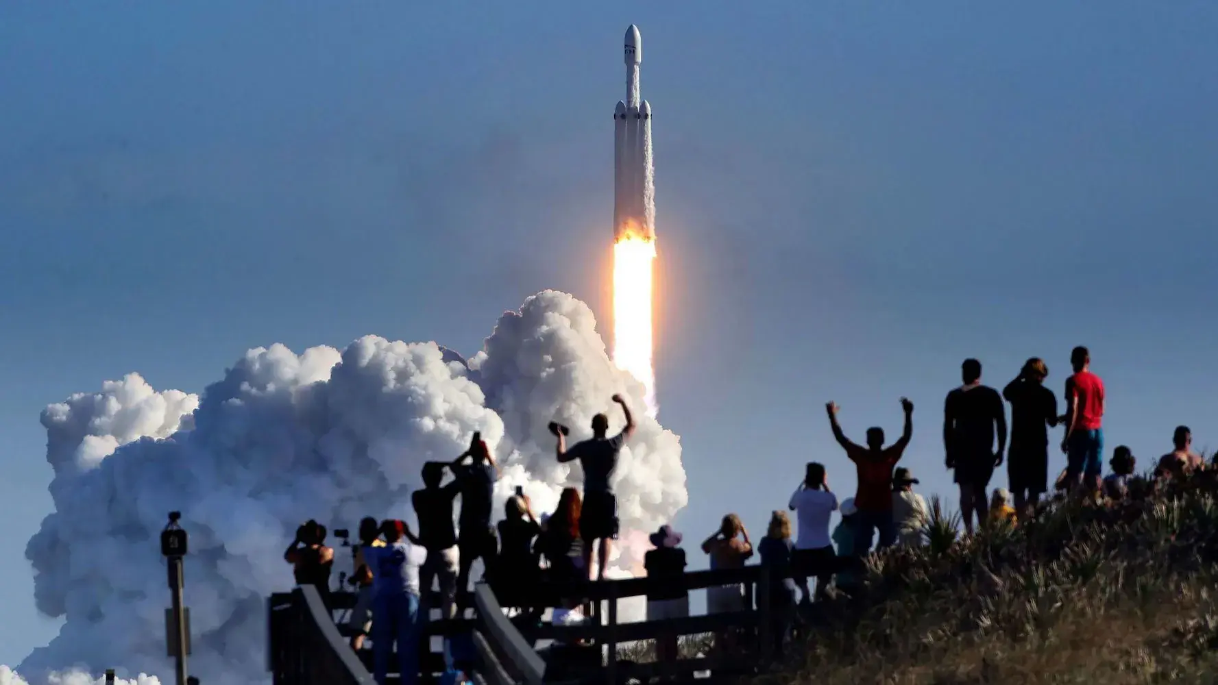 SpaceX обогнала Amazon и вошла в топ-5 самых дорогих компаний мира

Капитализация SpaceX превысила $