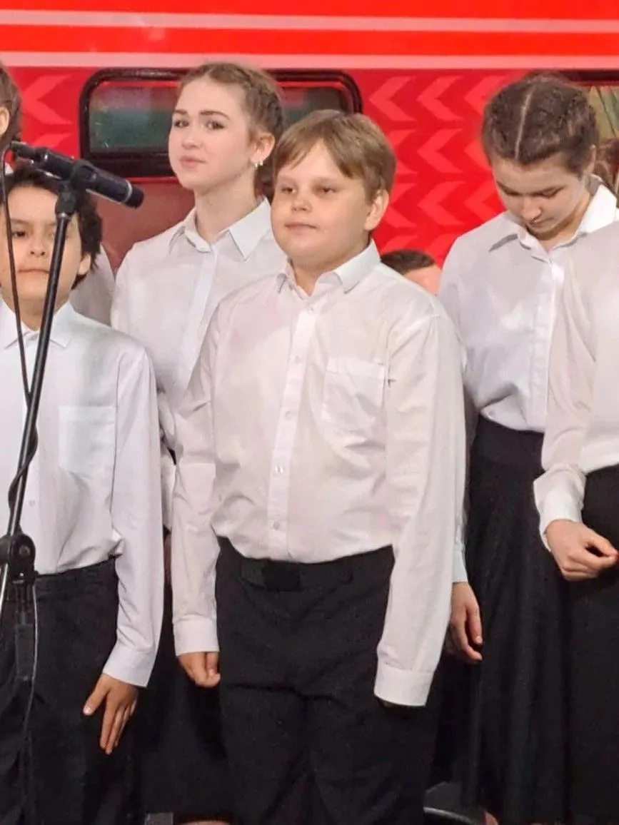 🎉✨ Учащаяся 7 «Б» класса Милана выступила на концерте в честь 95‑летия «Красной стрелы»!✨🎉  
Гордо