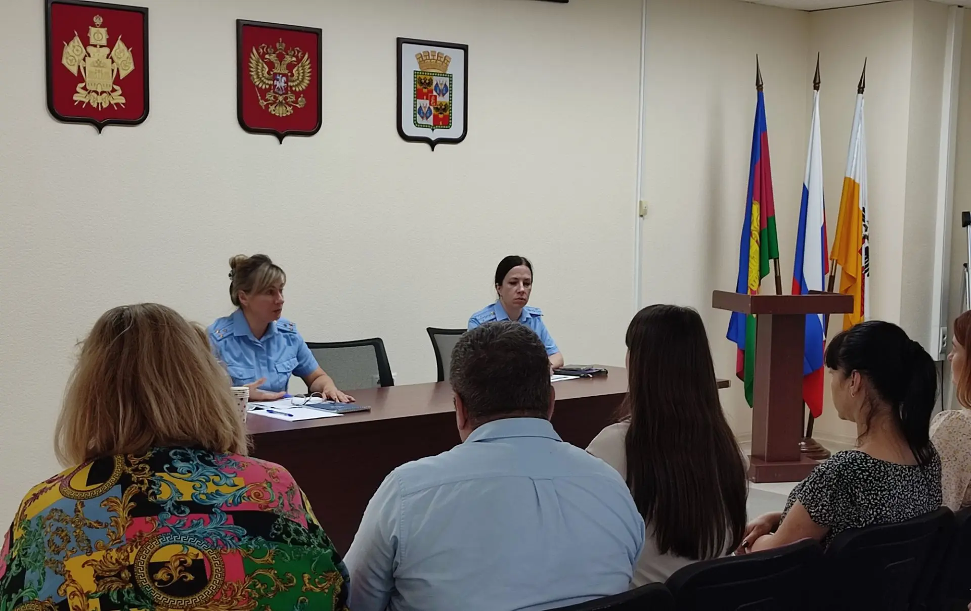 В Управлении прошла рабочая встреча по защите прав несовершеннолетних подопечных

16 июля 2026 года 