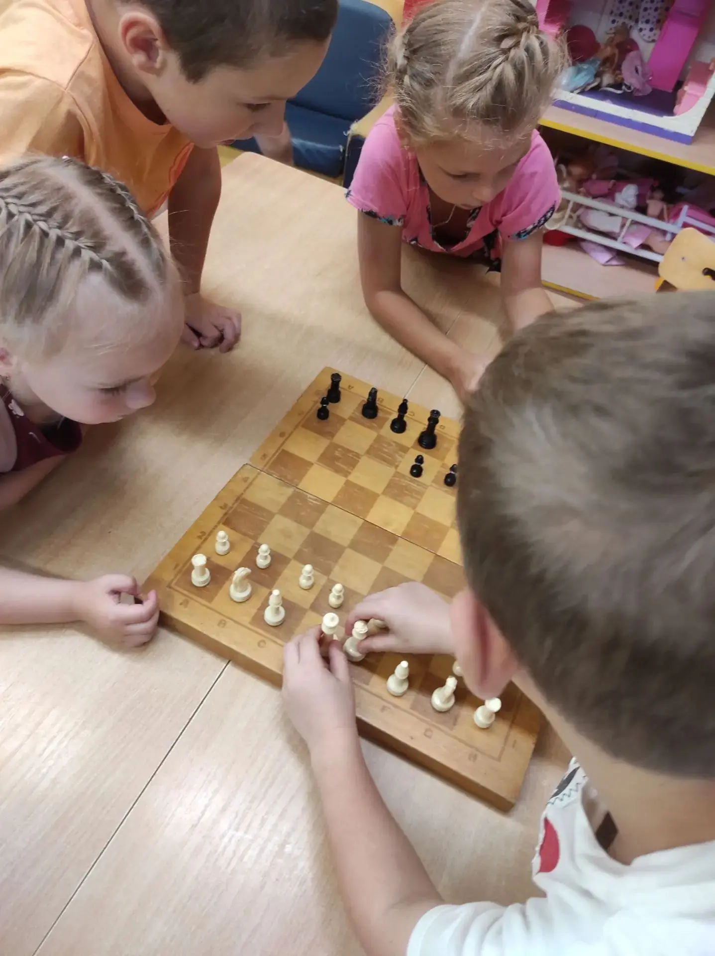 ♟️ 20 июля – Международный день шахмат, и дети группы №3 встретили его по-настоящему увлечённо.

♟️Д