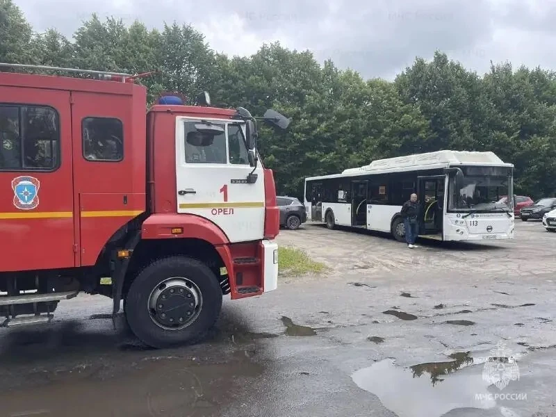 ✅ В Орле сотрудники МЧС России приняли участие в тренировке и инструктажах по действиям в случае ЧС 