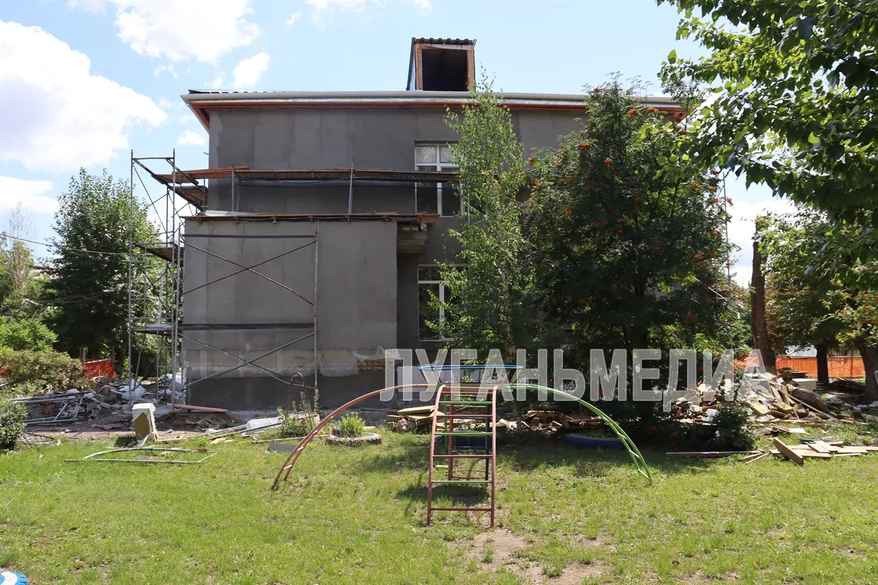 🏫В Свердловске регион-шеф Красноярский край продолжает капитальный ремонт в детском саду № 3 «Аленк