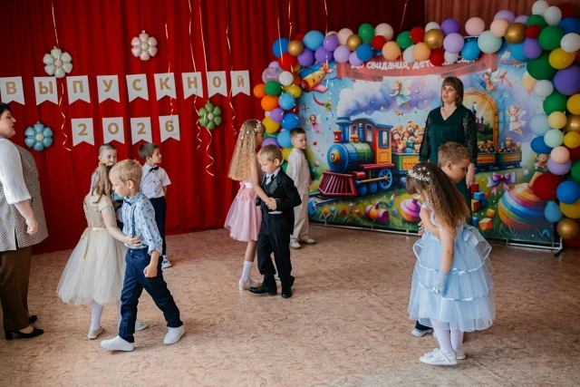 Выпускной в детском саду - очень важный праздник для детей и их родителей. Казалось бы,...